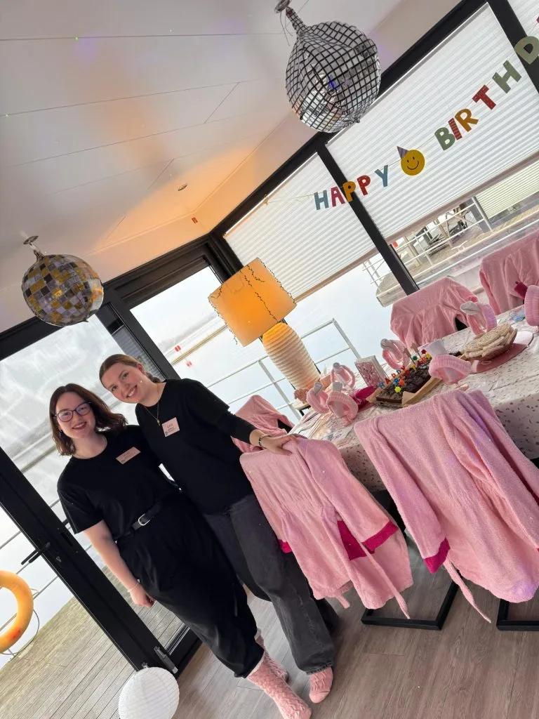 Spa-Geburtstag auf einem Hausboot – Erlebnisinsel Kinderanimation